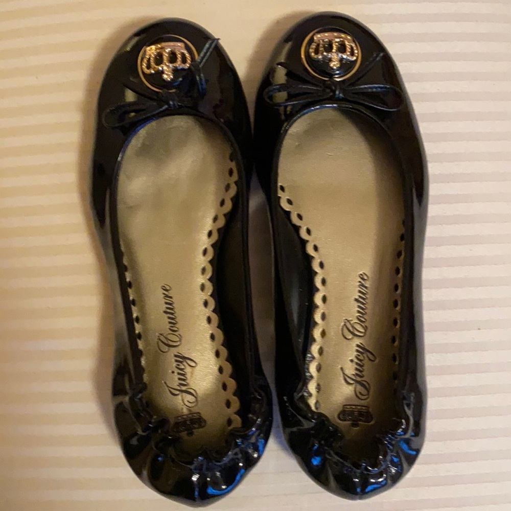 Juicy Couture girls black patent flat